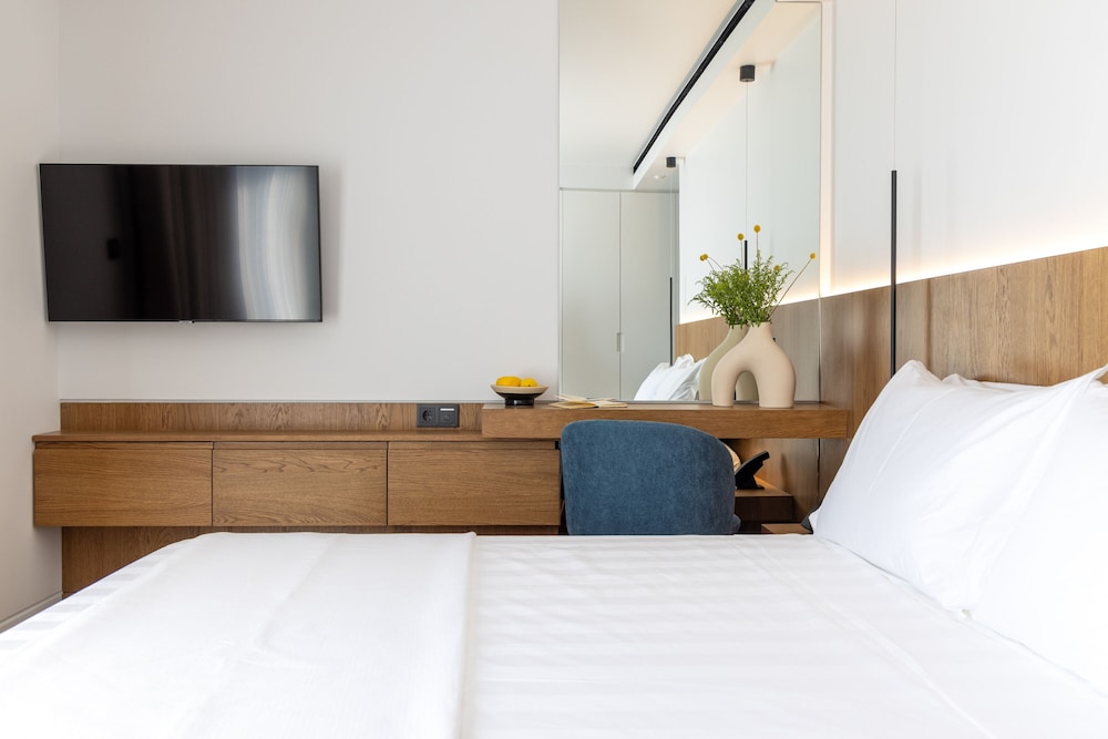 Junior Suite, City View