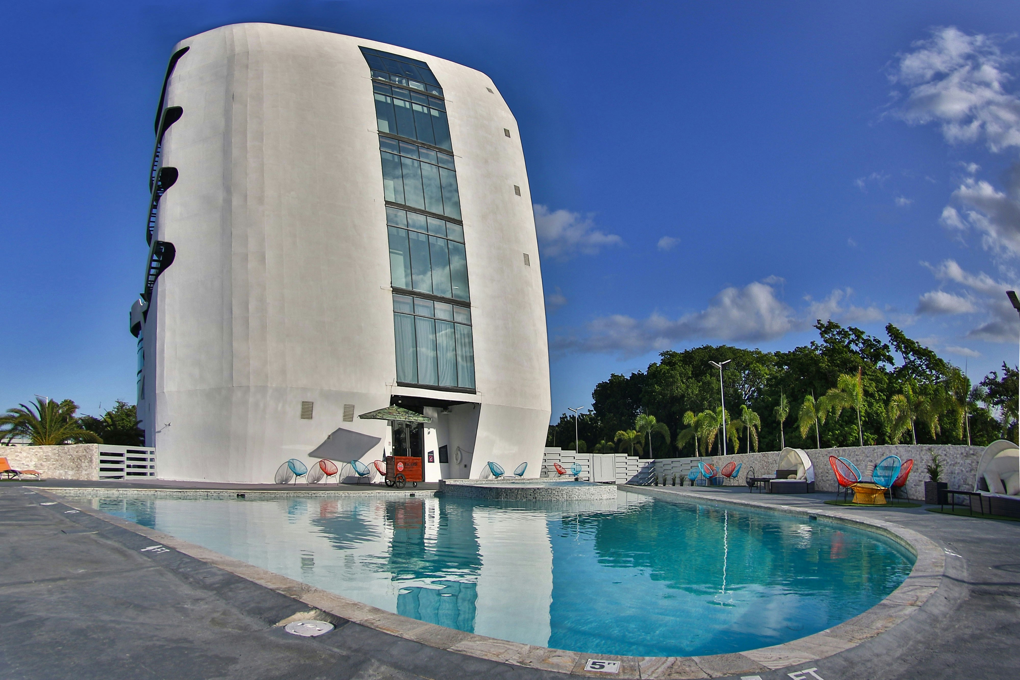 Aloft Ponce 6/50