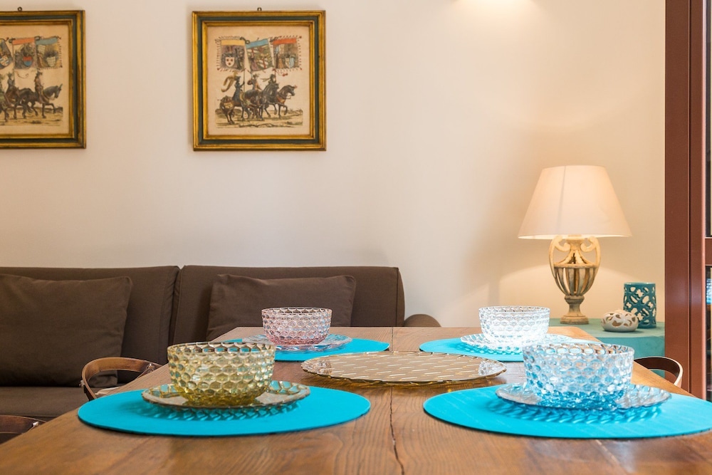 Prestigious Apartment Via Barberini 27/50