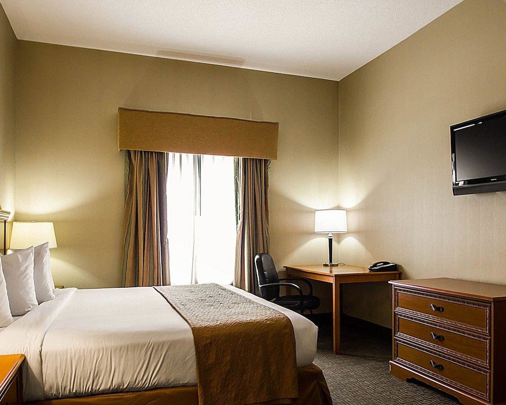 Quality Inn and Suites Fishkill South Near I-84 14/52