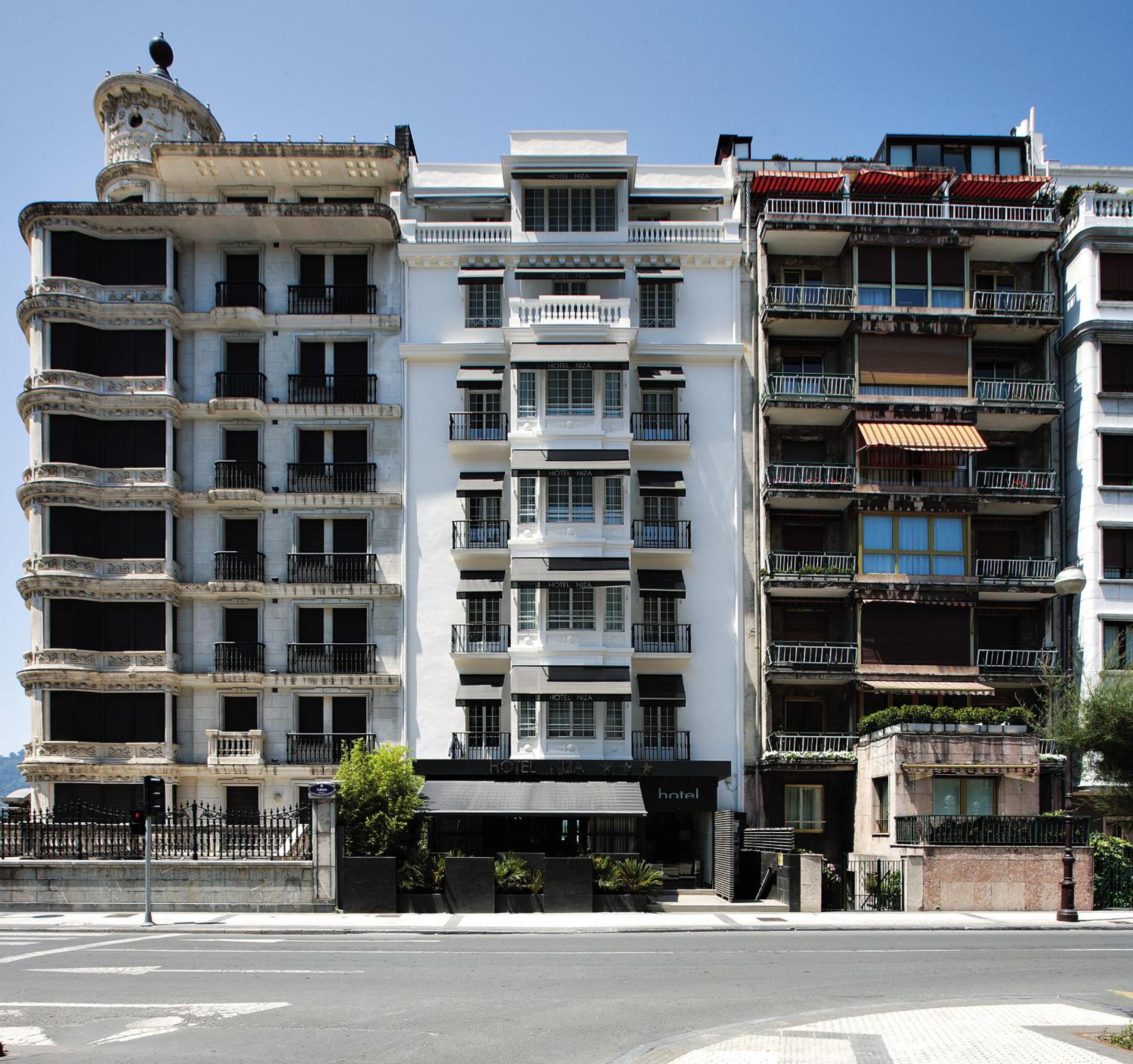 Hotel Niza 5/75