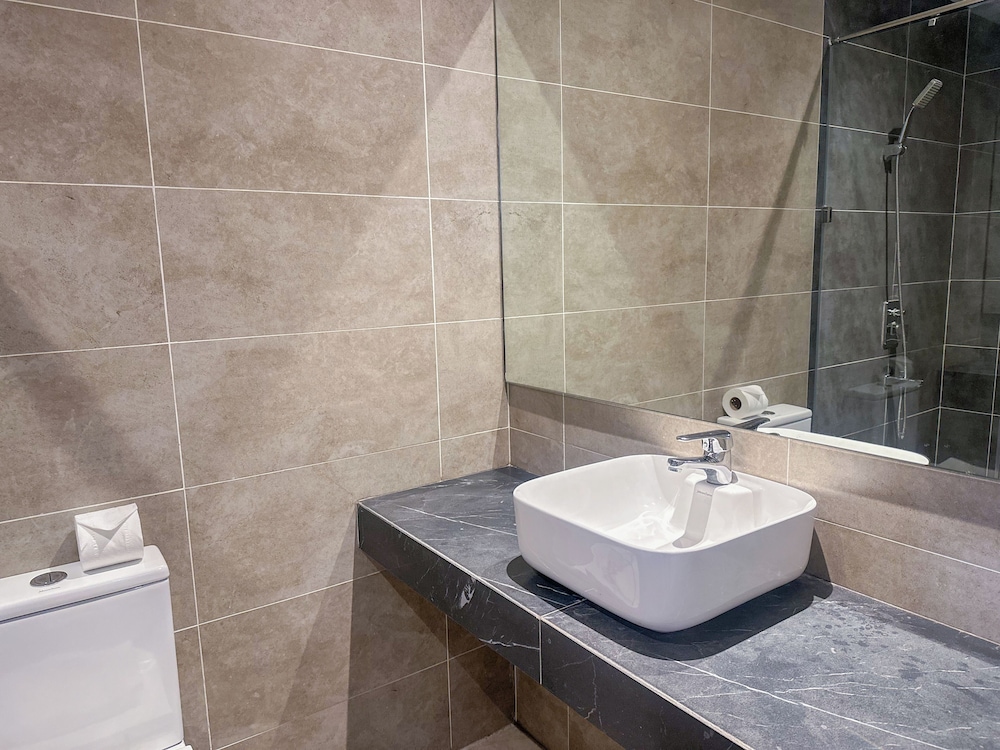 Deco Home @Aru Suites 50/50