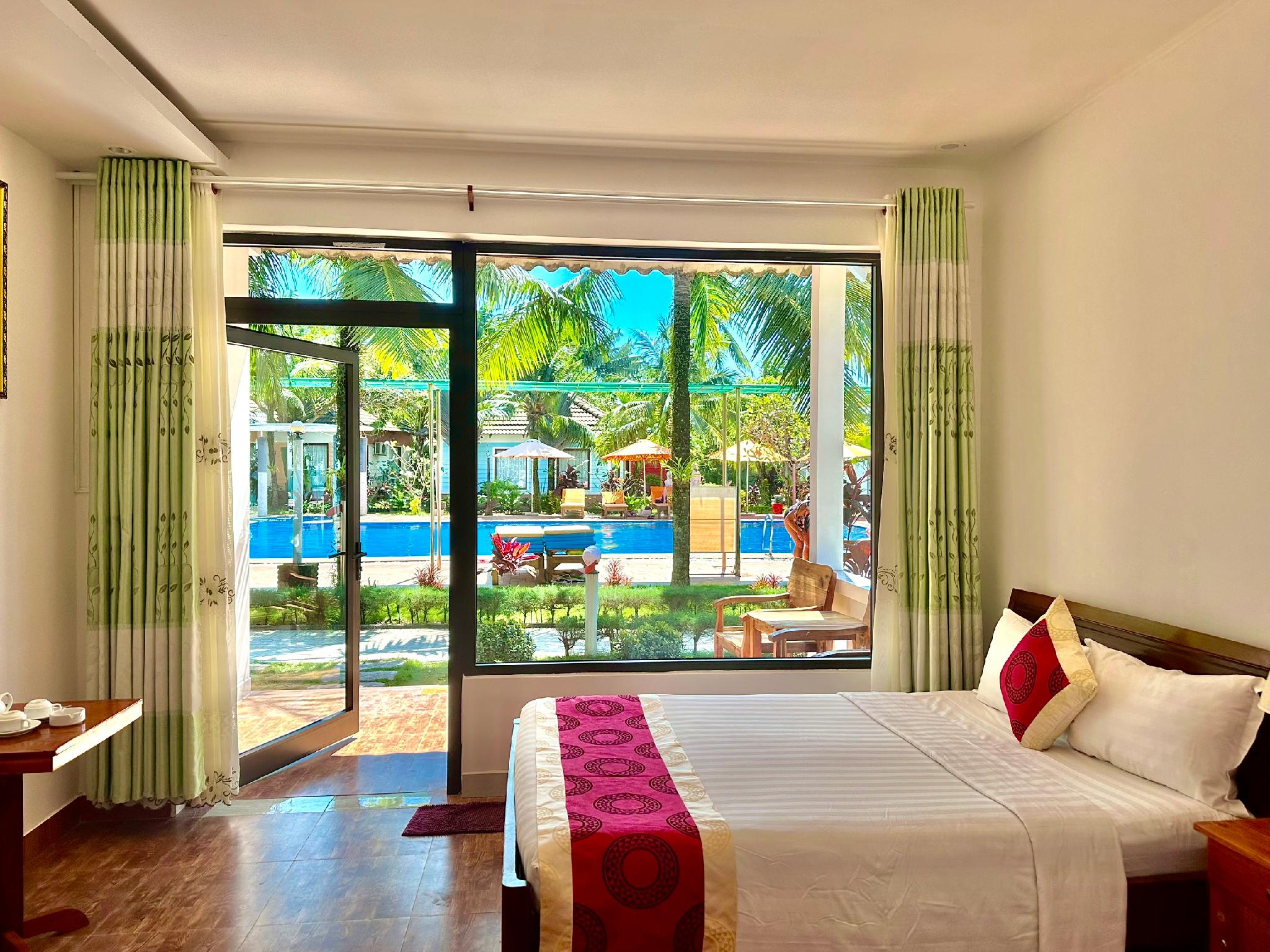 Deluxe, Bungalow, Pool Access