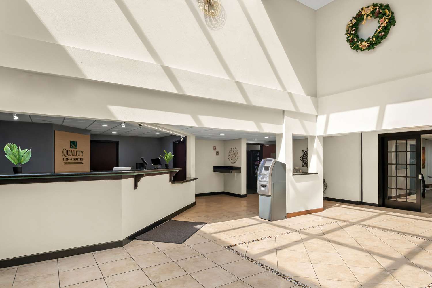 Quality Inn & Suites Lafayette 5/22