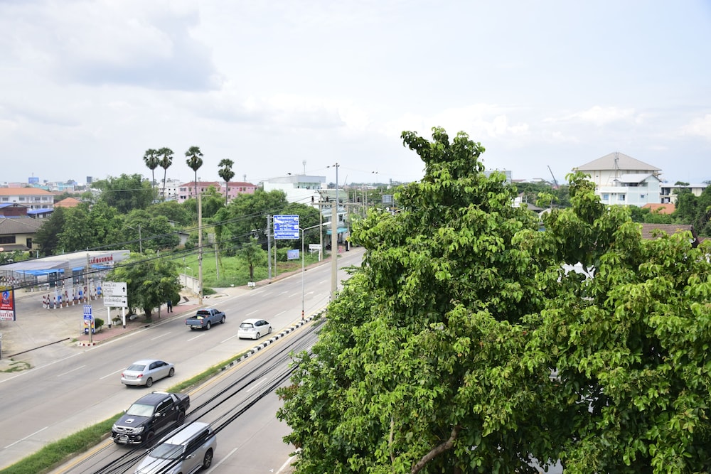 Nonsi Residence 57/58