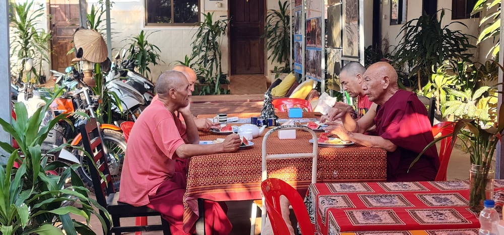 Relax And Resort Angkor Guesthouse 13/34