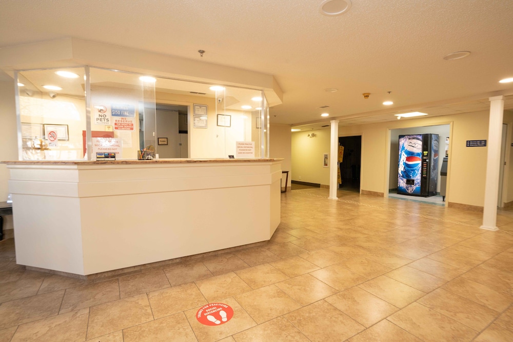 Regency Inn & Suites DFW 10/36