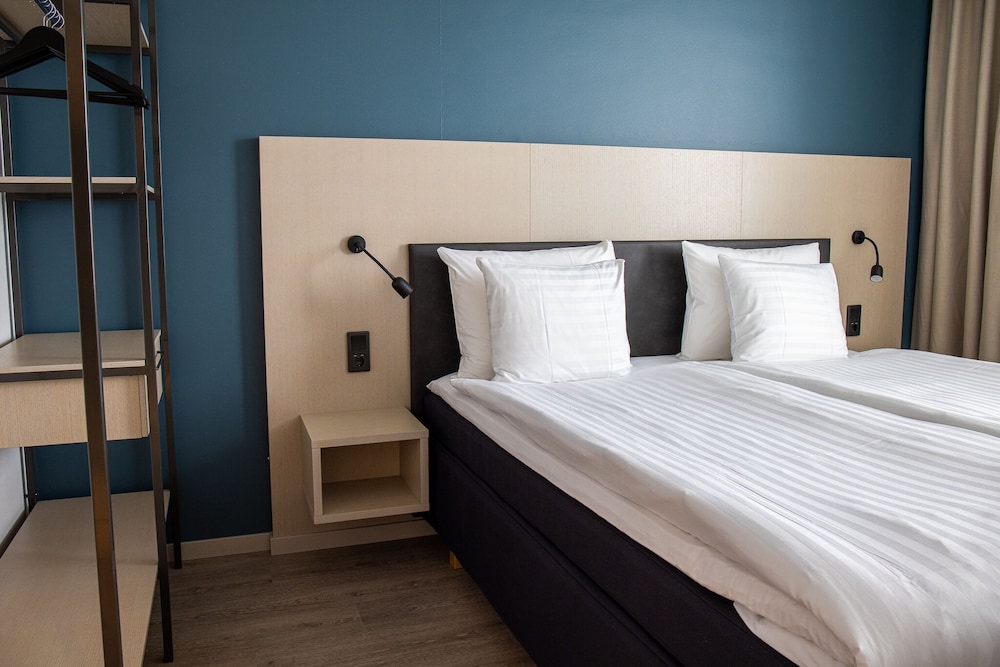 Suite, King Bed, Sauna