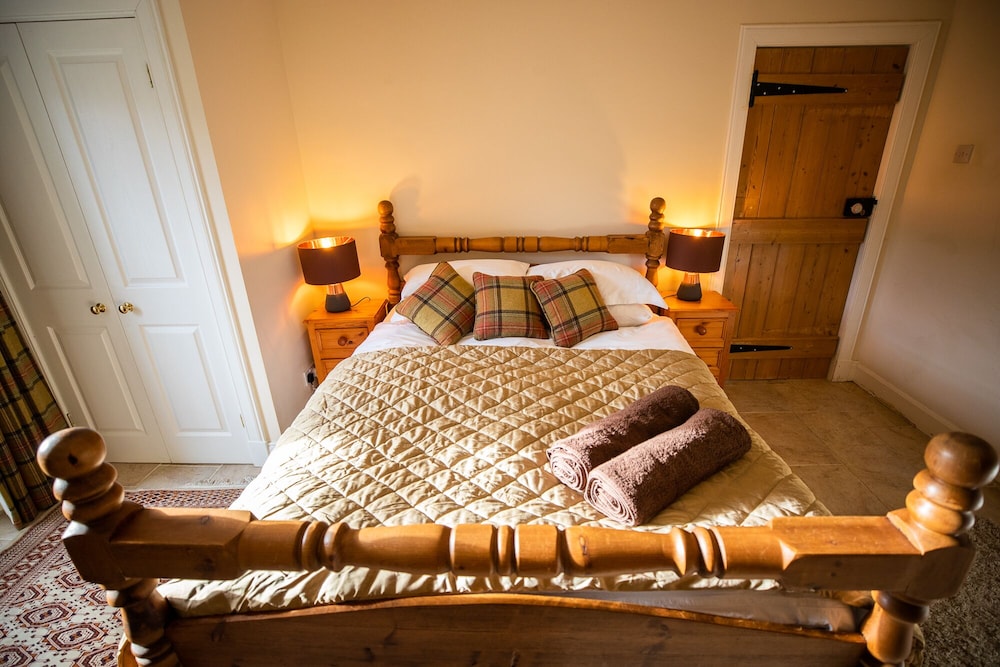 Errichel House and Cottages B&B 13/50