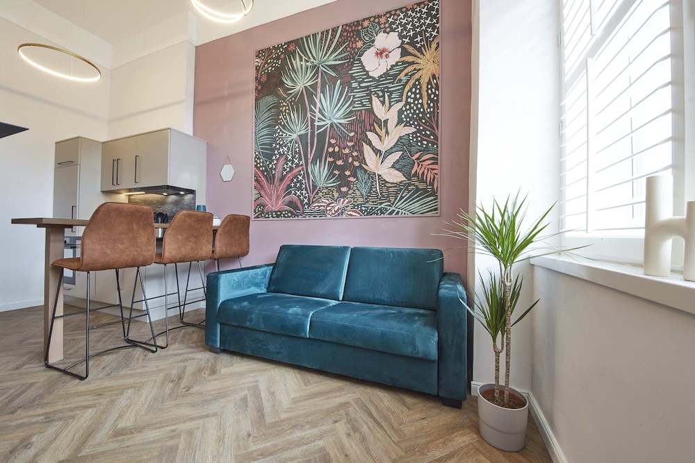 Nove Boutique Apartments 30/50