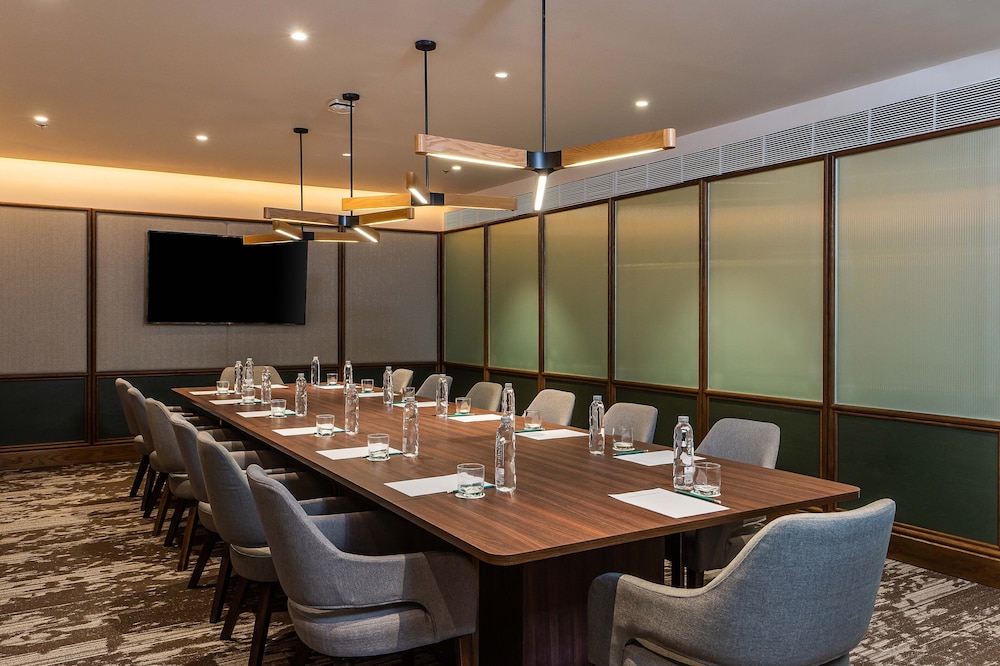Gardina Asoke Hotel & Residence 38/49