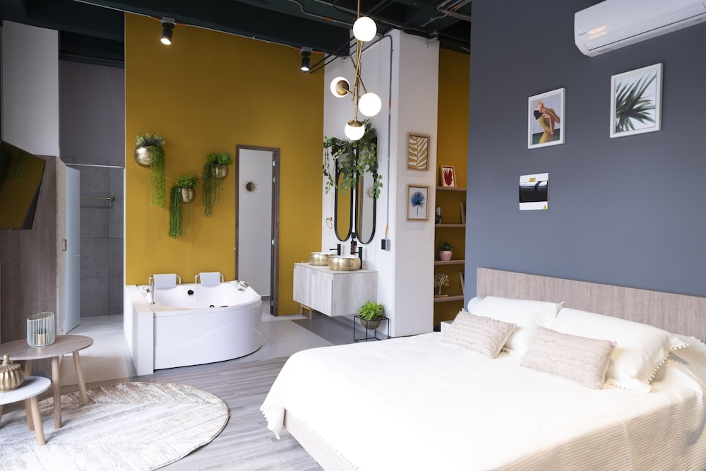 Royal Living Poblado 15/50