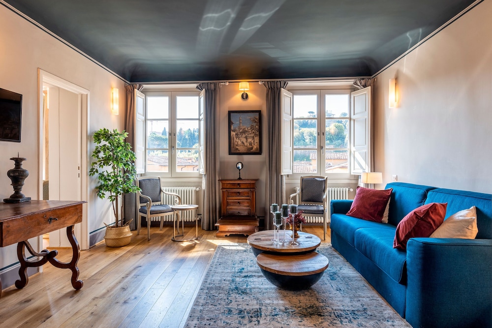 Genteel Home Piazza Pitti 14/43