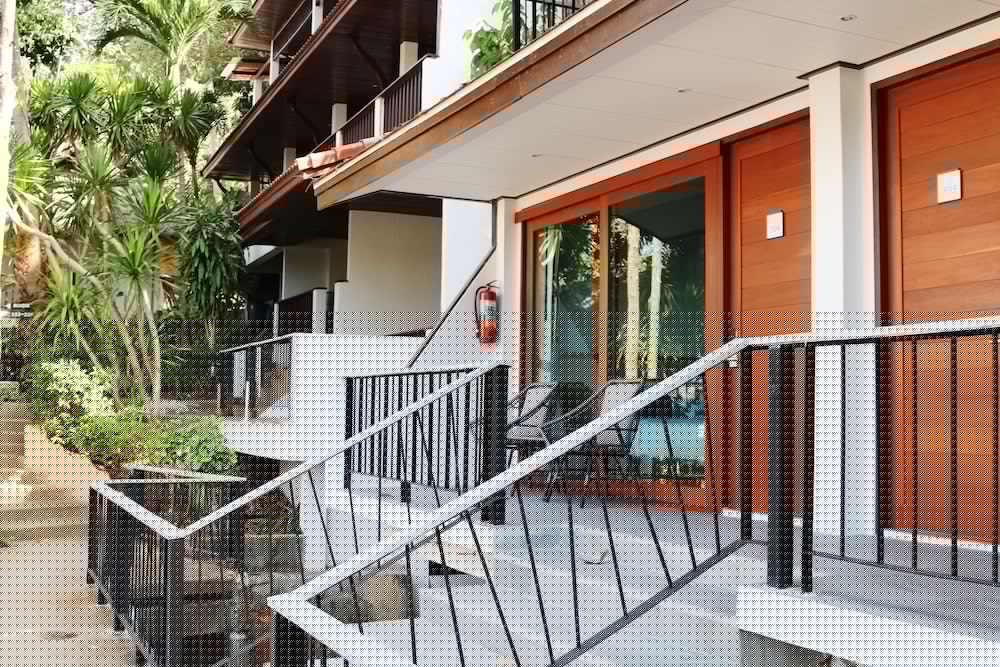 Coral Cliff Beach Resort 6/70
