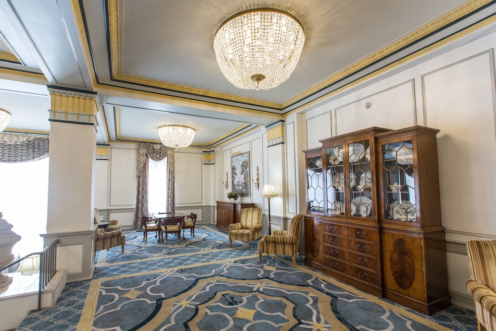 Francis Marion Hotel 8/65