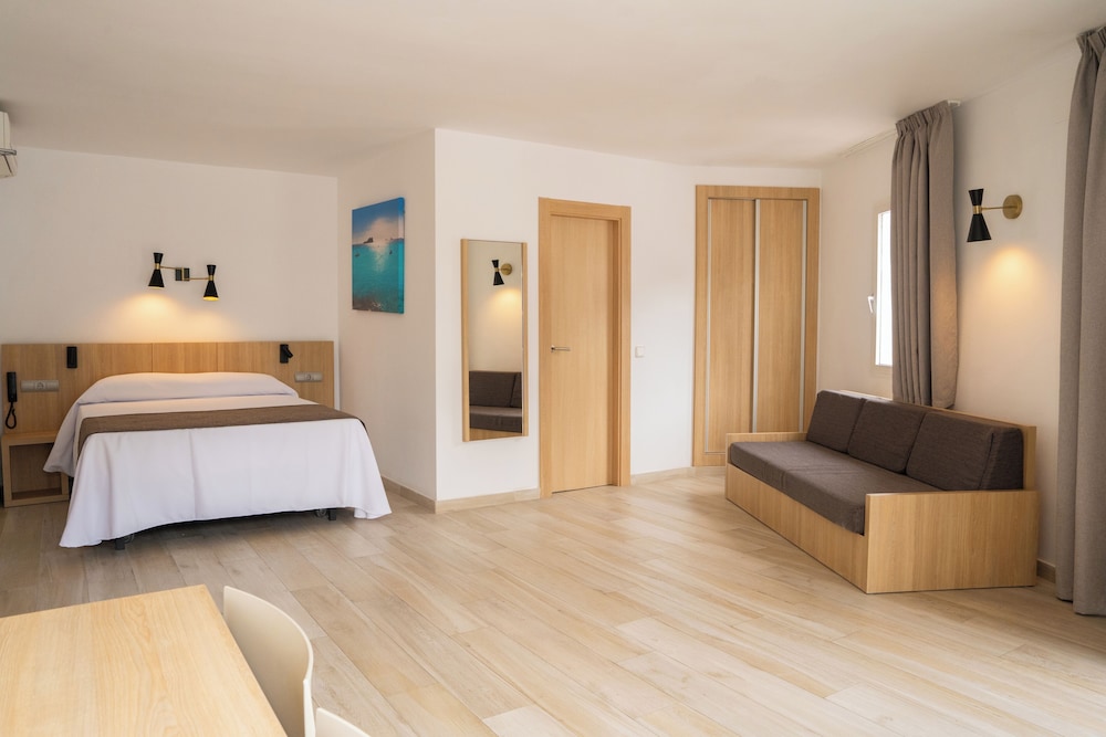 Sunside Ibiza Studios - Only Adults- Formerly known as Central Park 26/63