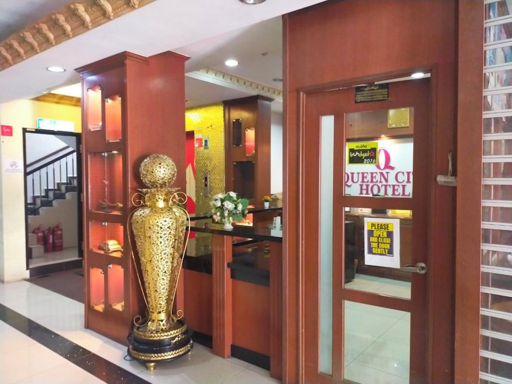 OYO 998 Queen City Hotel 14/50