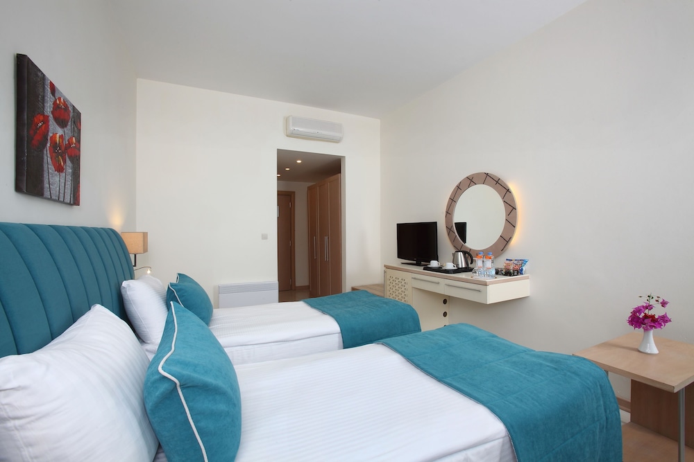 Mandarin Resort Hotel 27/66