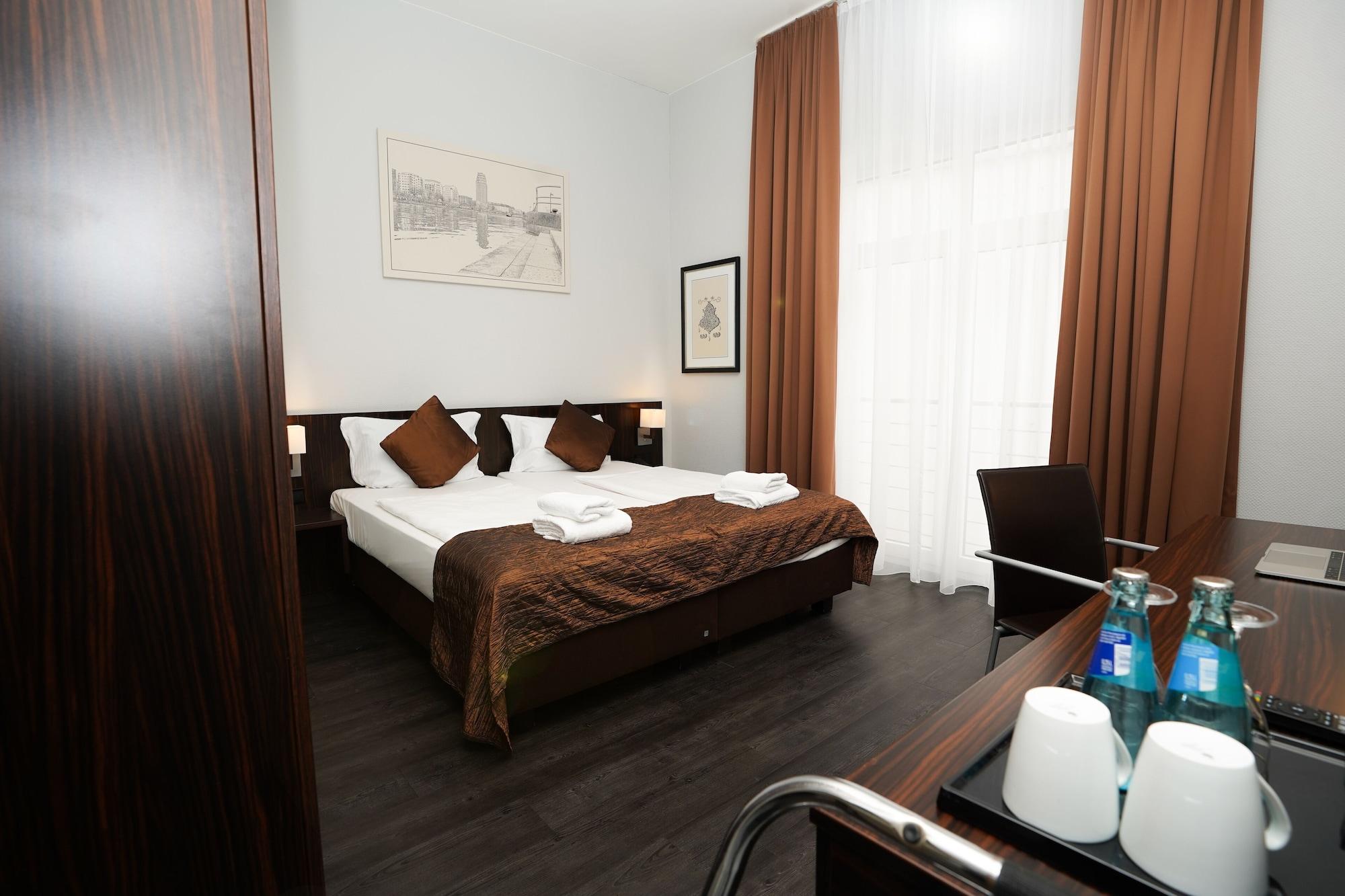 Business, Double or Twin Bed