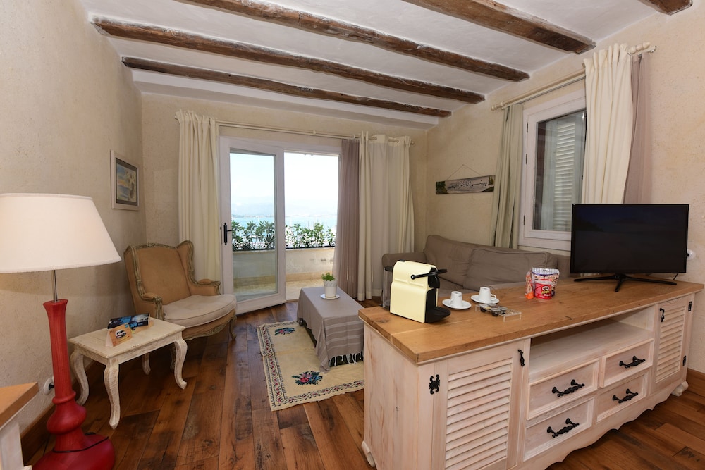 Unique Hotel Fethiye 45/69