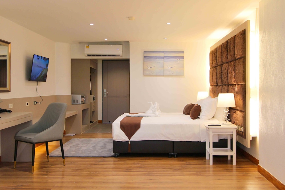 غرفة بريميير بسرير كينج، Pooh Beach Resort and Spa 8/10