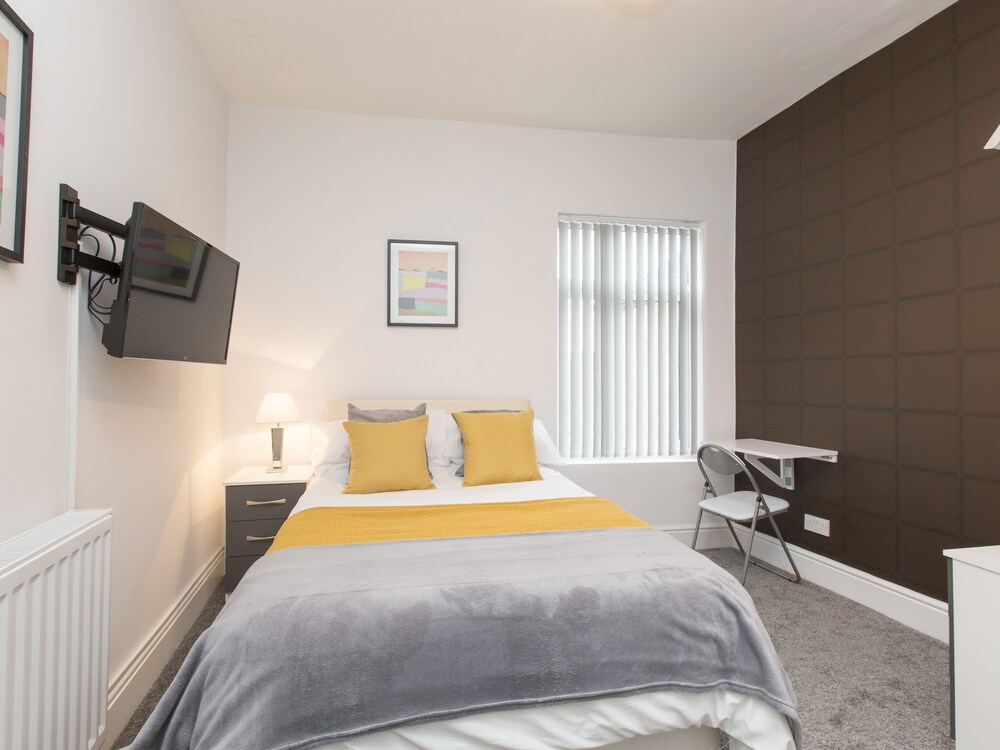 Townhouse Plus @ 40 West St 8/50