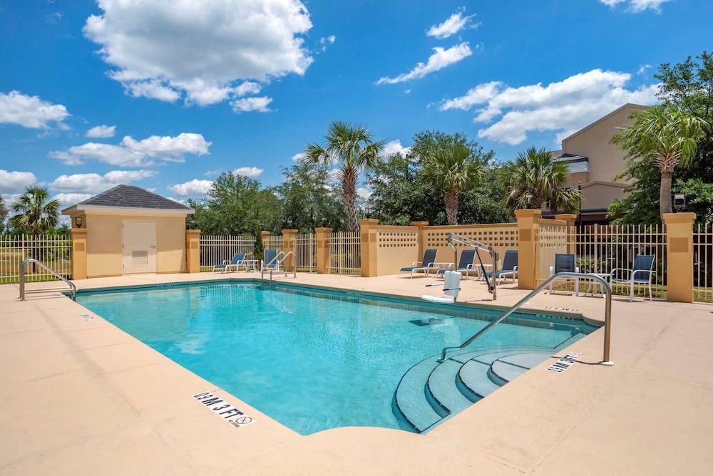 Comfort Inn & Suites Marianna I-10 7/38