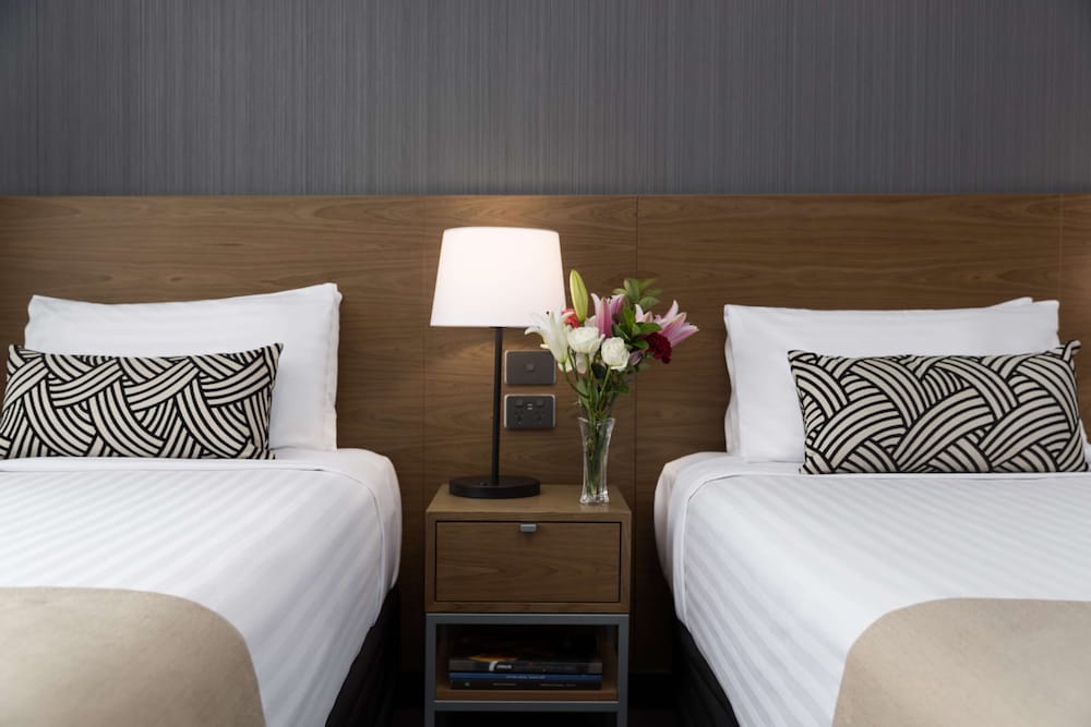 RYDGES CAMPERDOWN 24/49