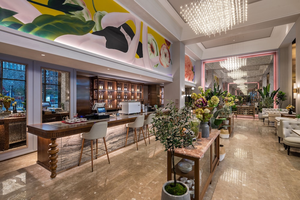 Mercure Chengdu Chunxi 10/65
