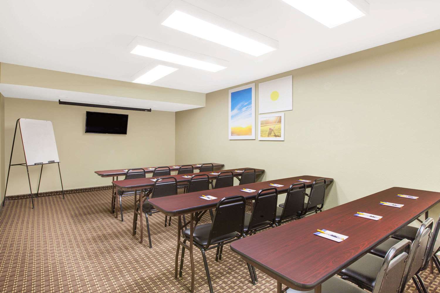 Days Inn by Wyndham San Jose Airport 13/17