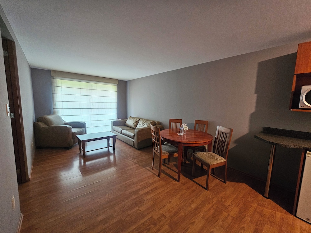Residence L Heritage Aristoteles 140 By Bluebay Ex Suites Aristoteles 140 40/57