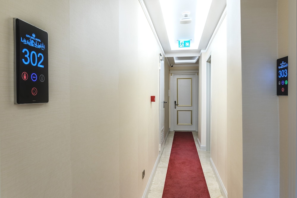 City Hall Hotel 14/37