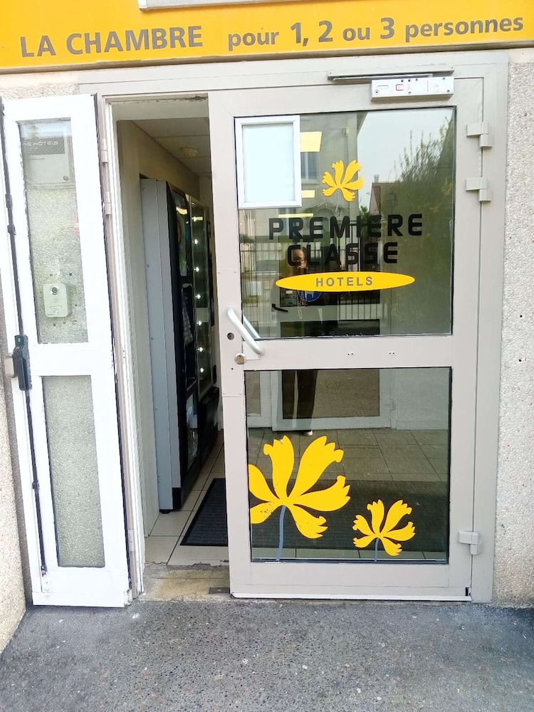 Premiere Classe Saint Brice Sous Foret 3/42