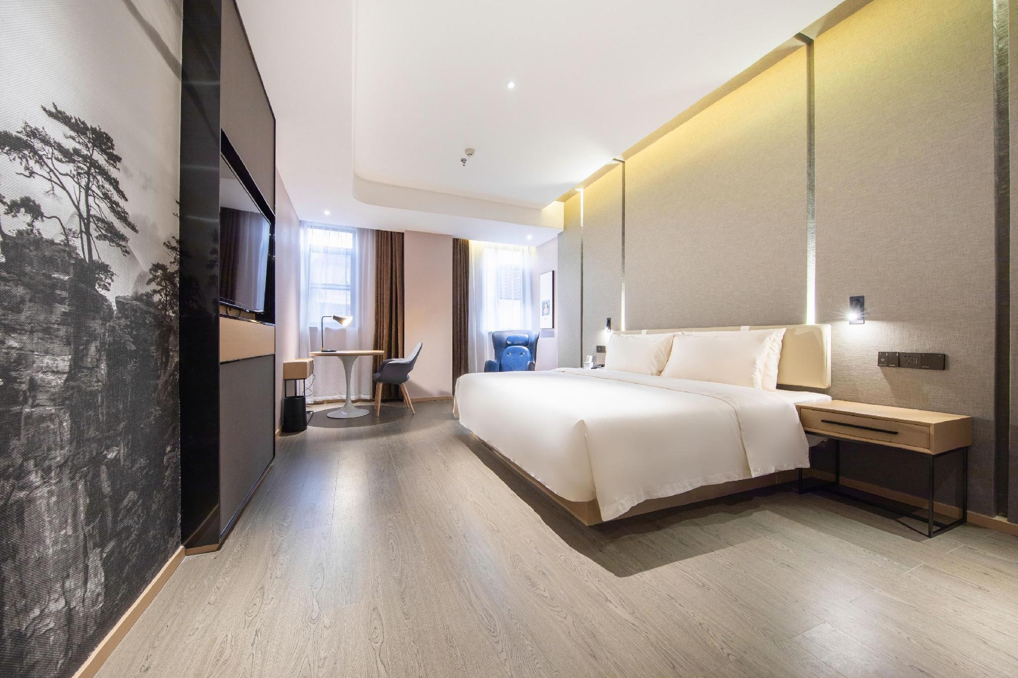 Jimu, King Bed