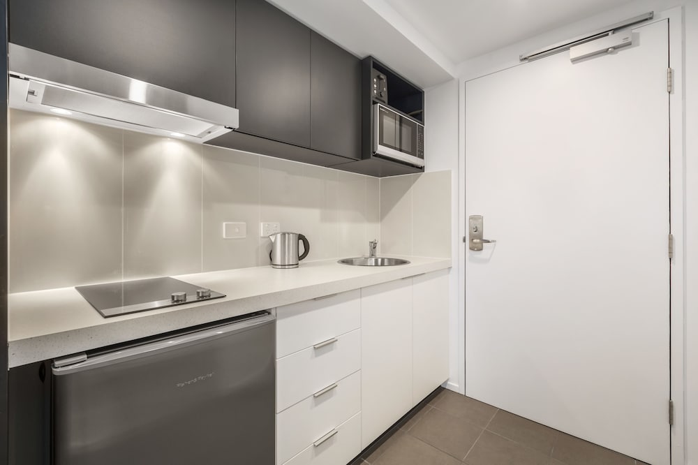 Quest Kelvin Grove 18/56