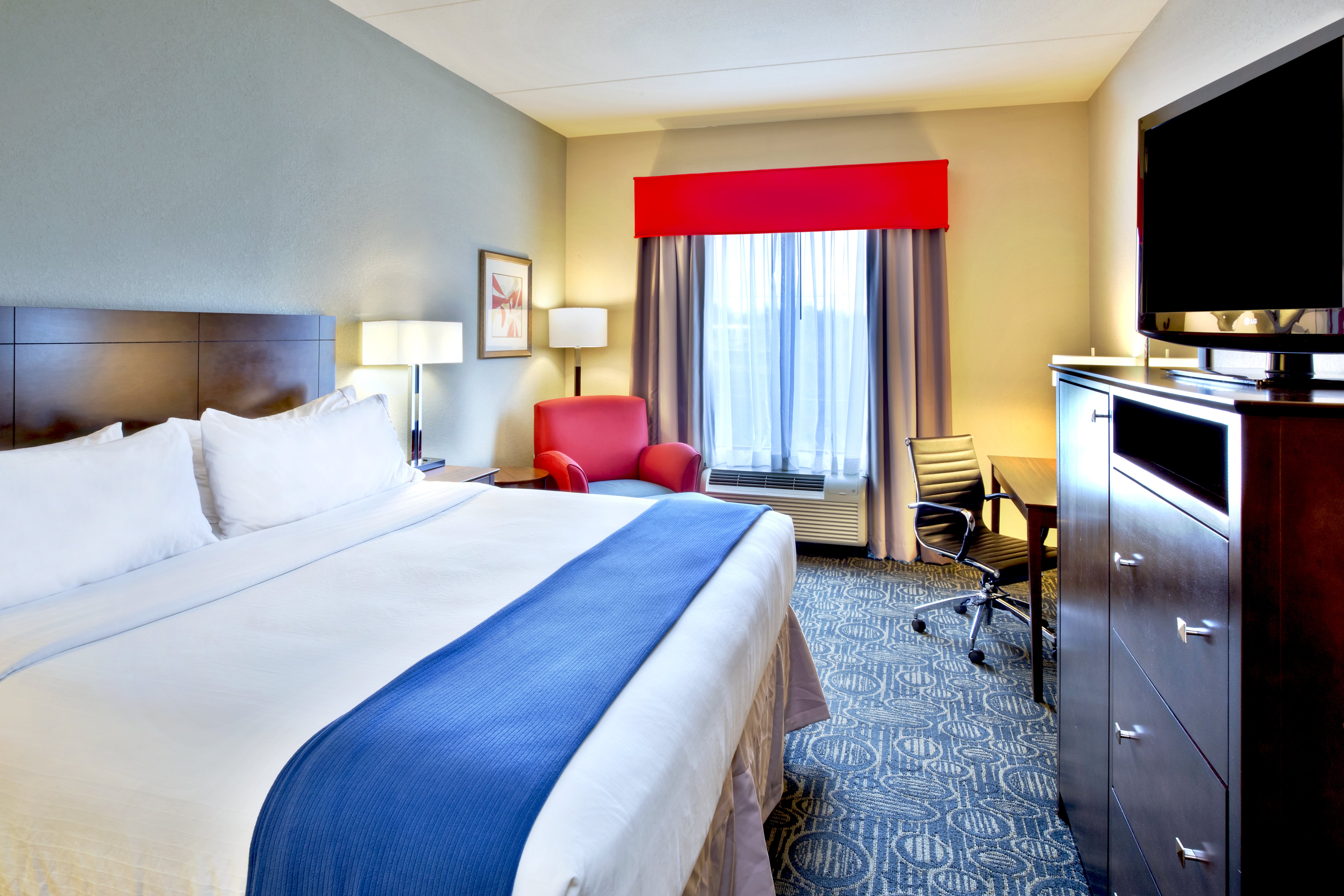 Holiday Inn Express Hotel Amp Suites Oak Ridge 20/46