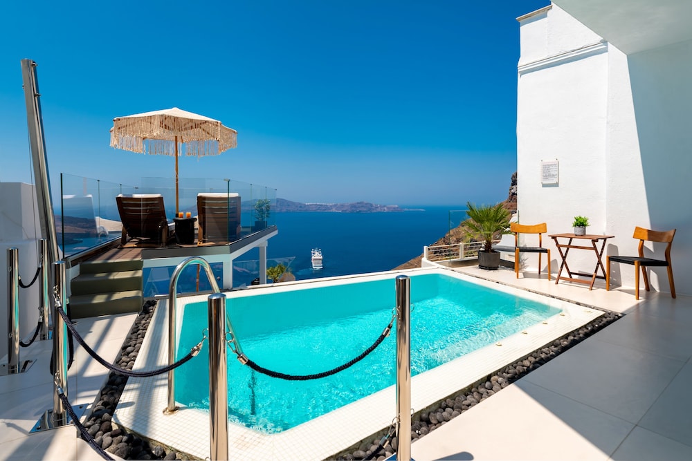 Day Dream Luxury Suites 55/81