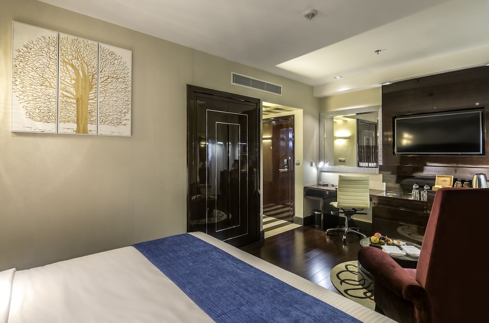 THE RAINTREE DHAKA 9/29