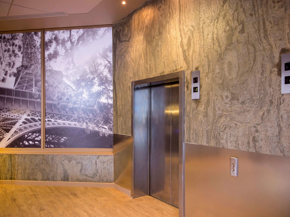 ibis Paris Eiffel Tower Cambronne 15th Hotel 9/50