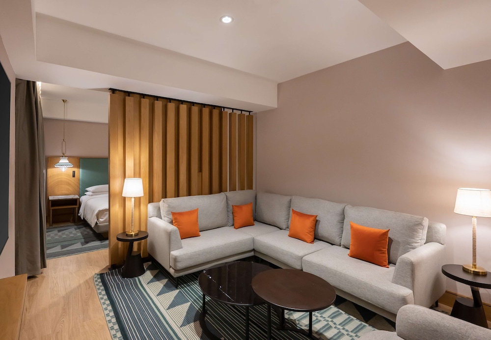 Hyatt Regency Nairobi Westlands 24/68