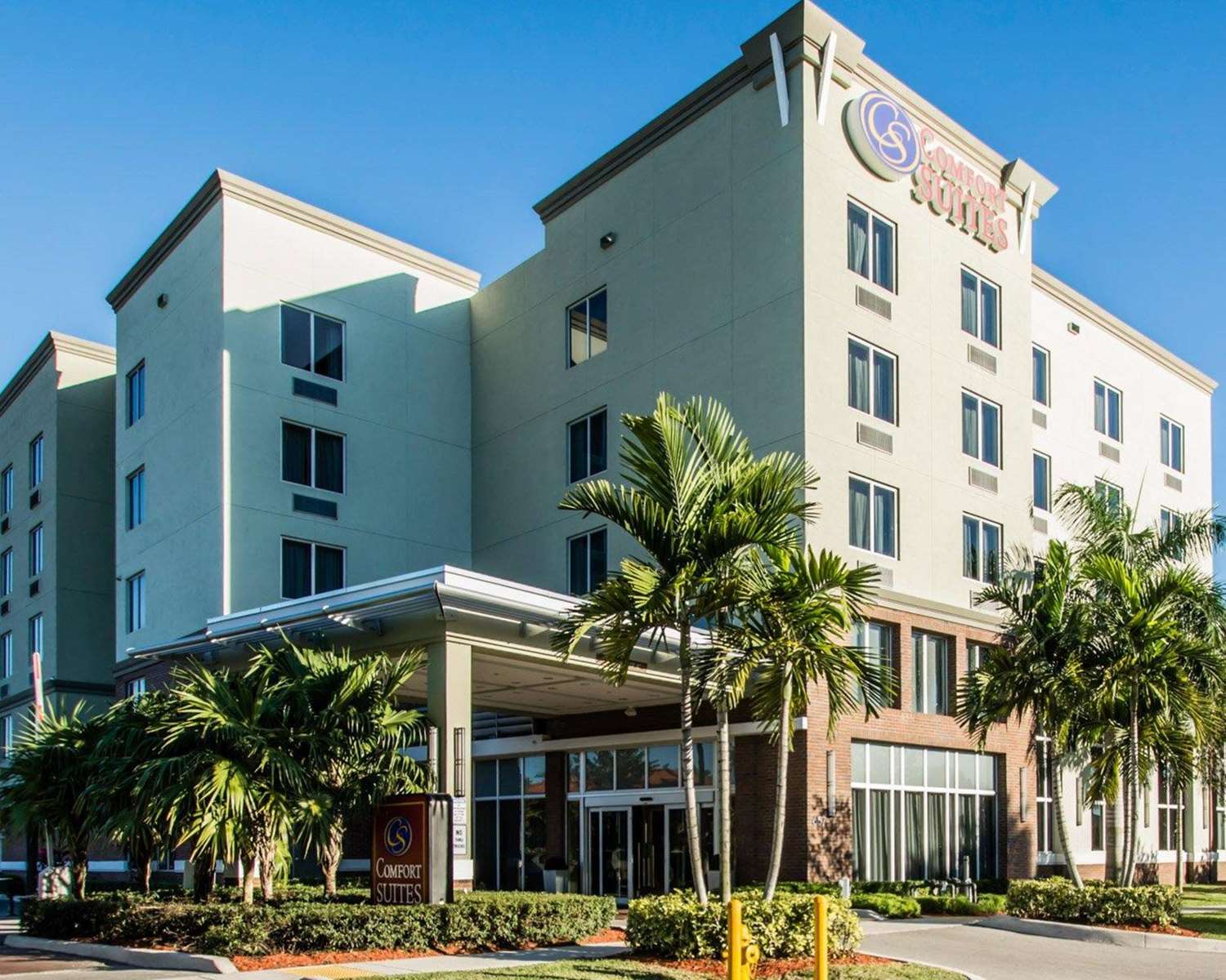 Comfort Suites Miami Airport North 1/21