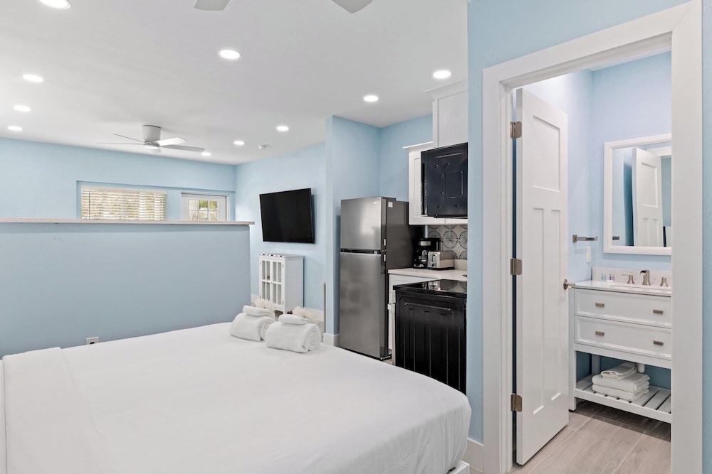 Garden, King Bed, Trundle Bed, Private Bathroom