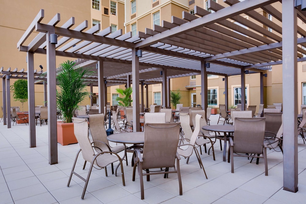 Drury Inn & Suites Near La Cantera Parkway 40/50