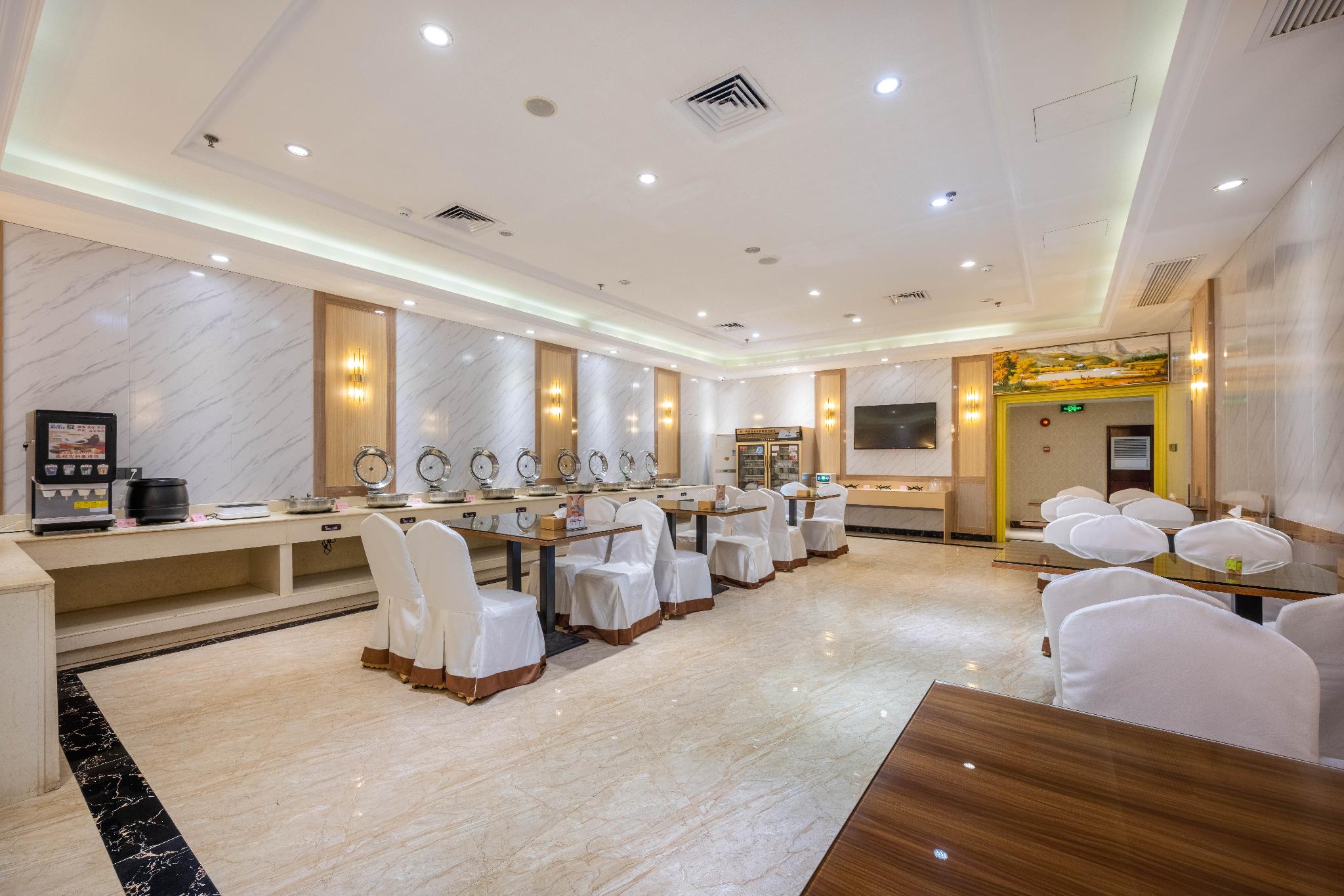Vienna Hotel (Dongguan Changping Avenue) 39/57