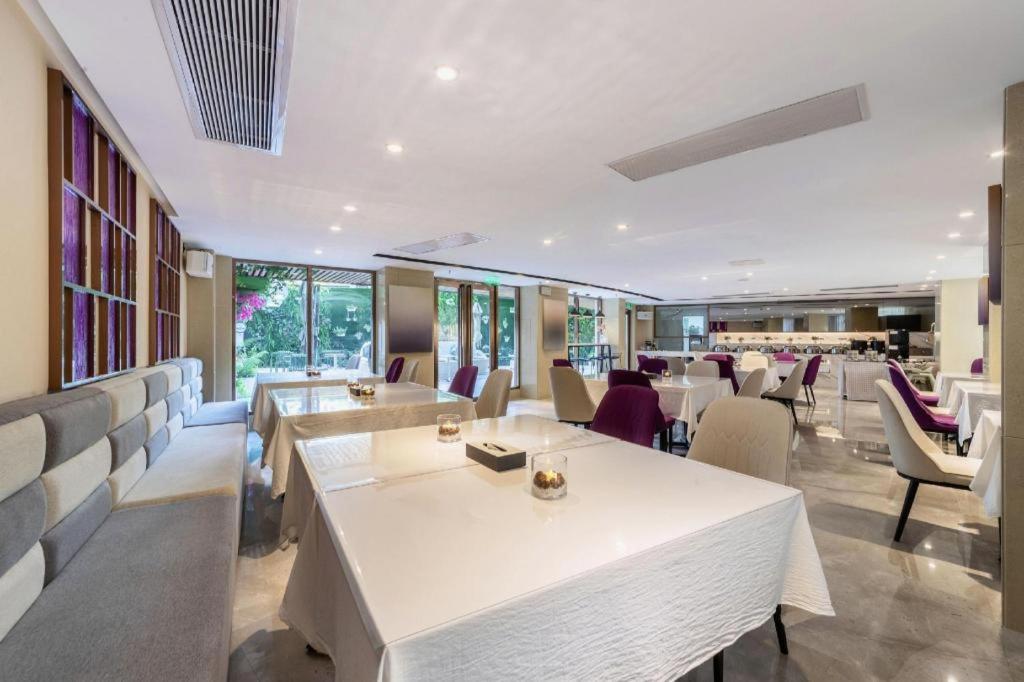 Lavande Hotel (Shenzhenwan Houhai Avenue) 34/45