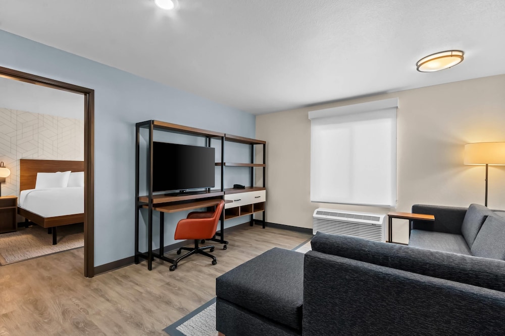 Everhome Suites Chandler Phoenix Fashion Center 25/50