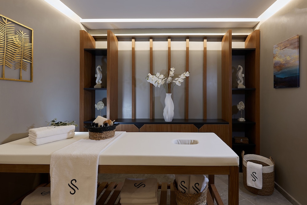 Seascape Luxury Residences - Adults Only 7/71