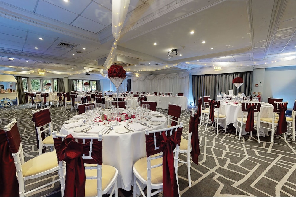 Village Hotel Manchester Cheadle 31/50