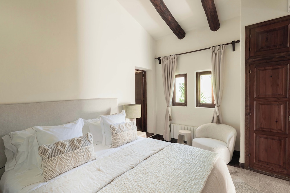 Superior, King Bed
