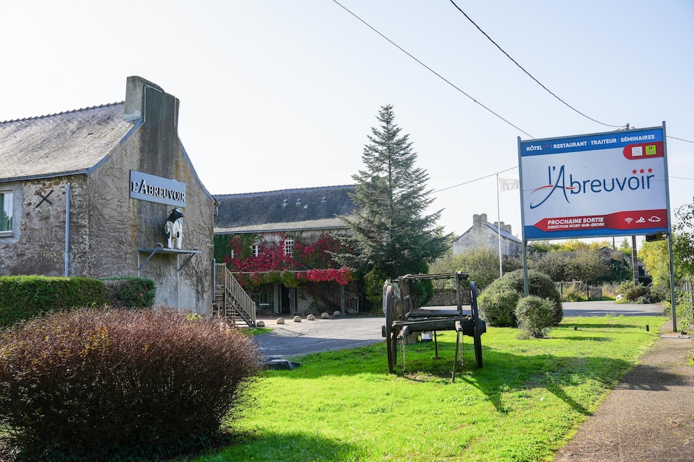 Logis Hotel L'Abreuvoir 40/50